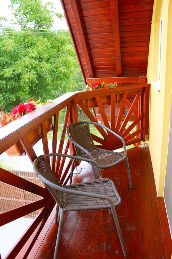 Ferienwohnung Napsugar Vendeghaz Sovata Exterior foto